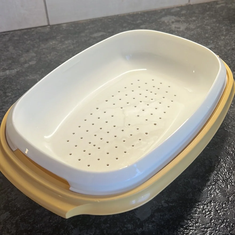 Vintage retro gold and white Tupperware microwave steamer basket with lid
